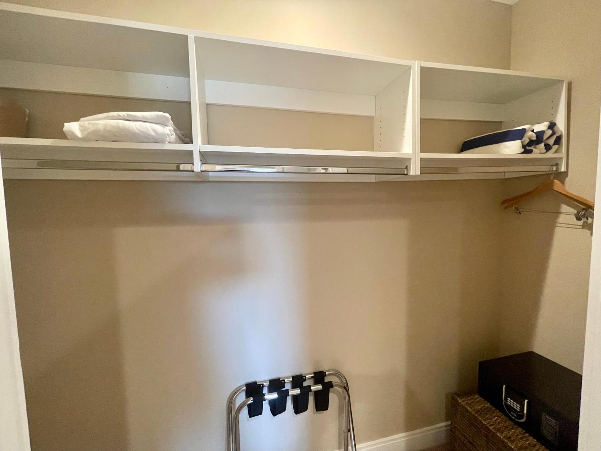 Luxury Home In Orlando With Private Hot Tub - 7 Min From Disney Parks - 3 Bedrooms And 4 Bathrooms! 외부 사진